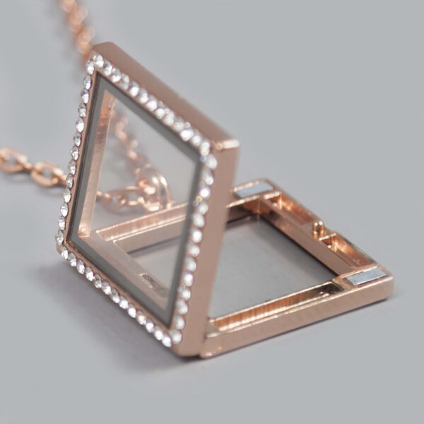 glazen medaillon vierkant rosegold steentjes